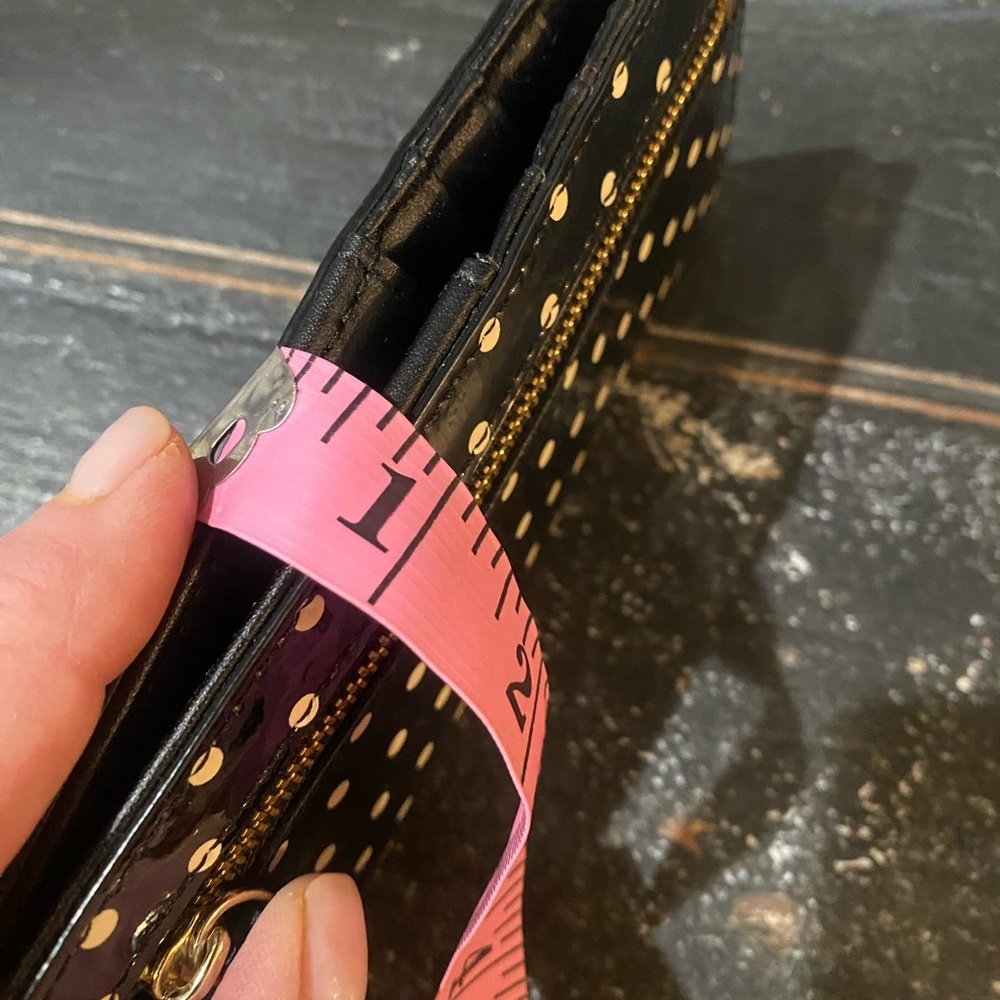 KATE SPADE small polka dot black shiny wallet! Red inside-lots of slots! ♠️EUC♠️ - Picture 4 of 13